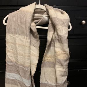 Over sized scarf